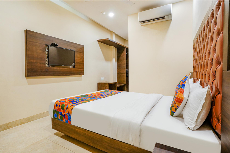 Bedroom 3, FabHotel Vertigo Suites - Nr BKC, Mumbai Suburban