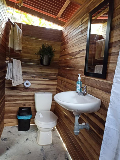 Bathroom, tukamping, Santa Marta (Dist. Esp.)