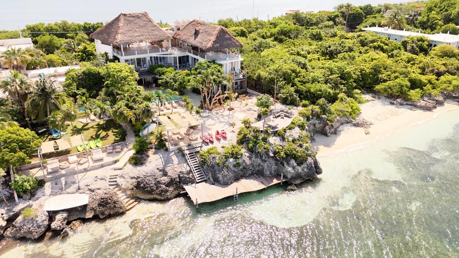 Others 4, Casa Coco by Coco B Isla, Isla Mujeres