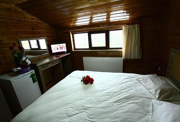 Bedroom 2, Zitas Otel Zigana Yayla Tatil Koyu, Maçka