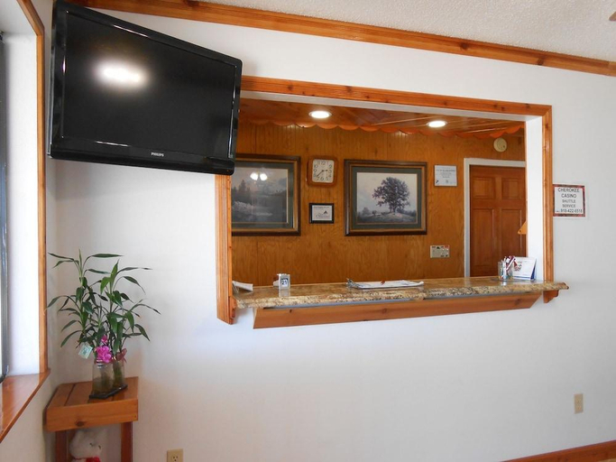 Others 5, Budget Inn Siloam Springs, Benton