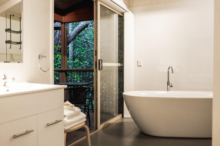 Bathroom 3, Kondalilla Eco Resort, Maroochy