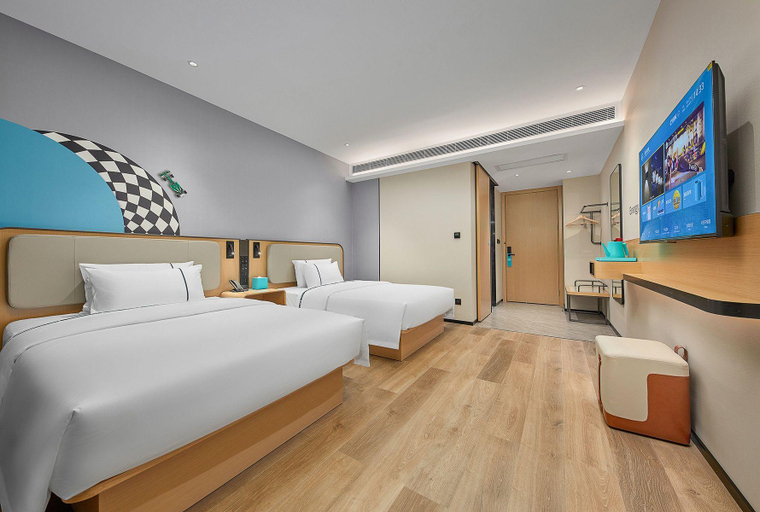 Bedroom 2, City Comfort Inn Wuzhou Municipal Square, Wuzhou