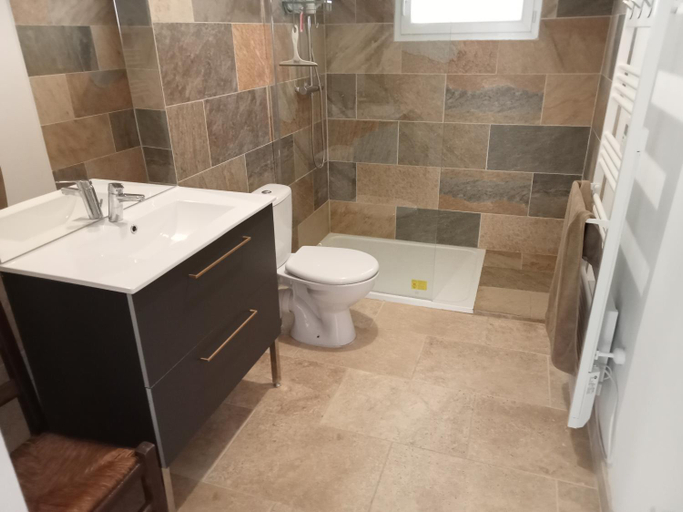 Bathroom, Maison calme, Lozère