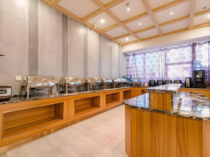 Food & Drinks 4, GreenTree Inn Tai'an High Speed Railway Station Lingshan Street, Tai'an