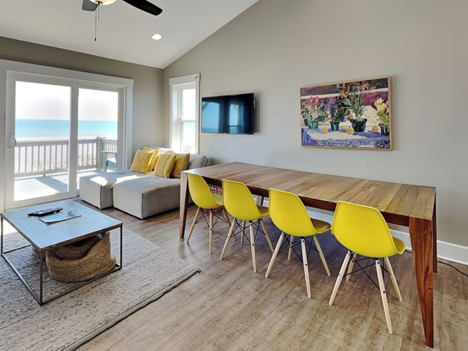 Others 5, Next to Sea Gallery by Topsail Realty, Pender
