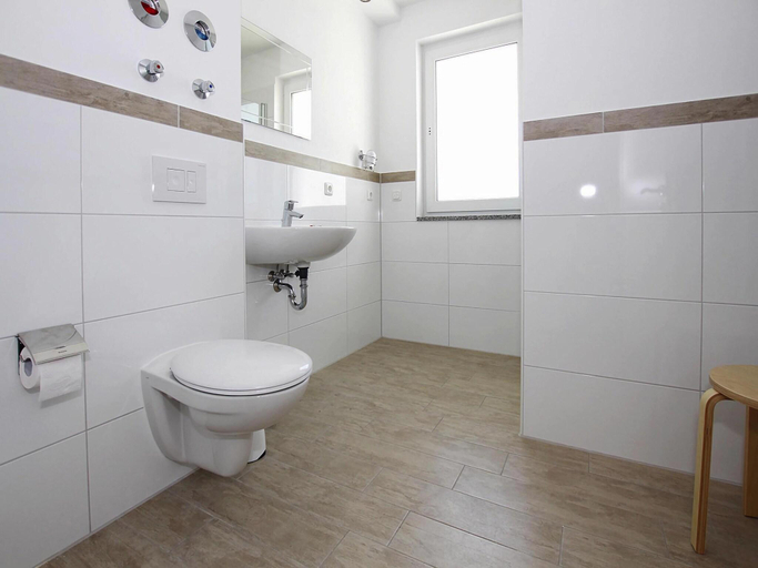 Bathroom 3, Appartement Hafenflair am Plauer See, Ludwigslust-Parchim