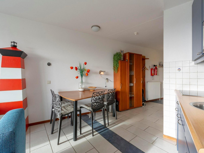 Others 4, Wijde Blick 205 apartment with balcony, Zijpe