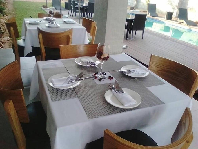 Others 3, Phudzi Hotel, Lethlakane