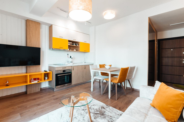 Others 3, Apartments Luka