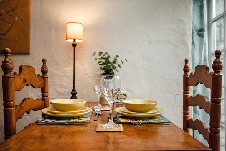 Others 4, The Stable - One Bedroom Apartment - St Florence, Pembrokeshire