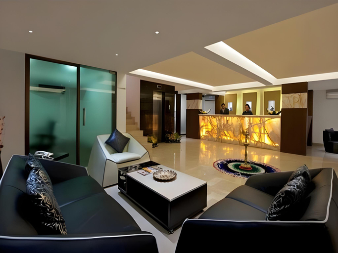 Others 5, Hotel New Leaf, Pune