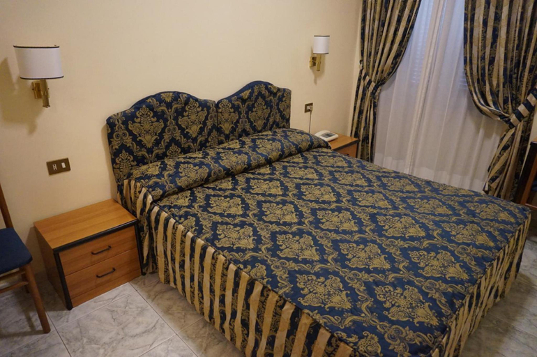 Bedroom 3, Hotel Mariano, Rome