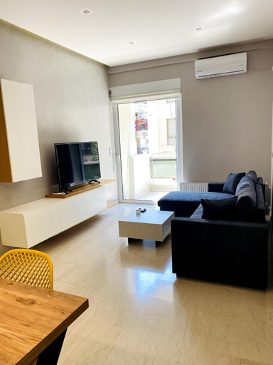 4, Karyatis - Apartment on the road of history, Attica