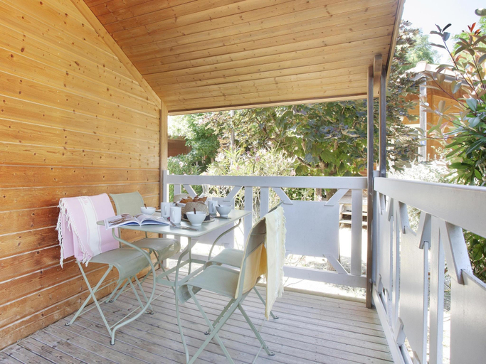 Others 5, Pleasant chalet with covered terrace, Bouches-du-Rhône
