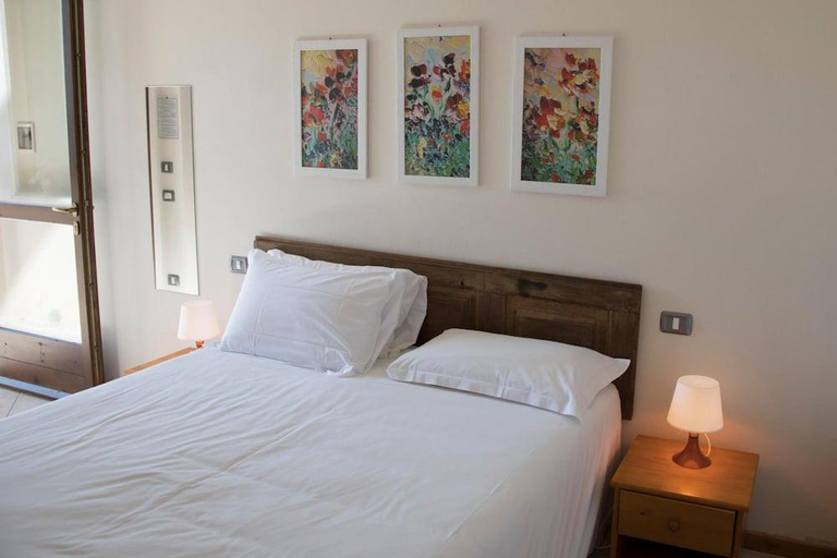 Bedroom 2, Locanda del Borgo, Cuneo