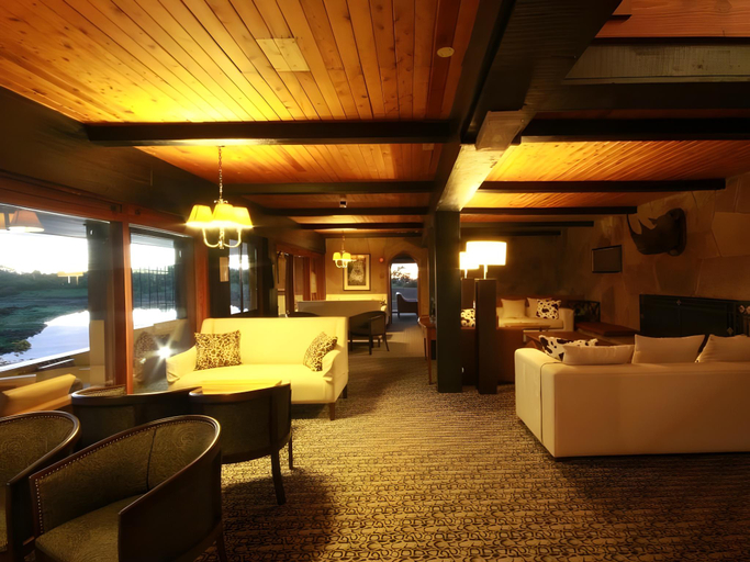 Public Area 2, The Ark Lodge, Kieni