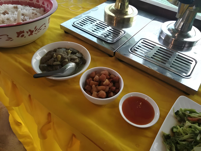Food & Drinks 5, Shwe Wun Yan Motel by LUX PILLOW, Myingyan