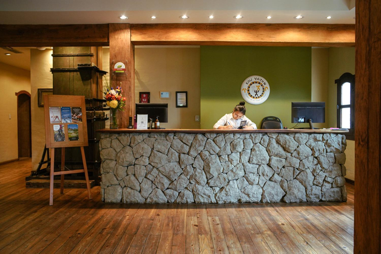 Public Area, Tremun Kau Yatun Hotel, Lago Argentino