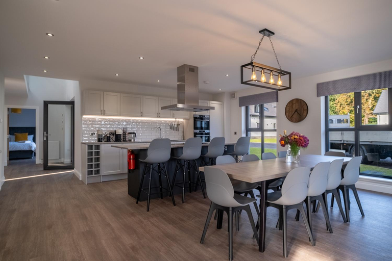 Others 5, Lowwood Lodges, Renfrewshire