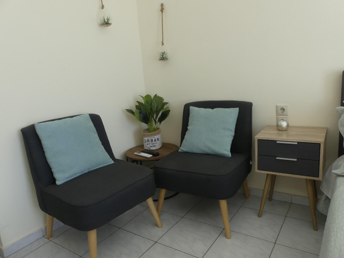 Others 4, AMZ Apartments, Crete