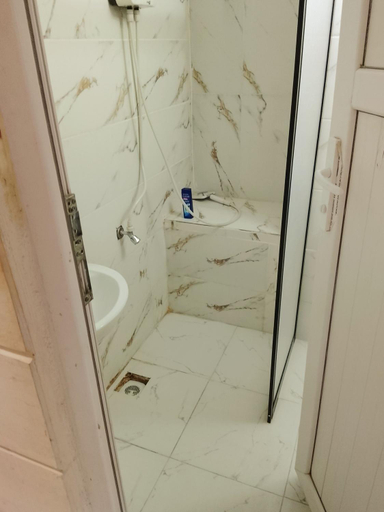 Bathroom 3, Alkan mozayik otel, Merkez