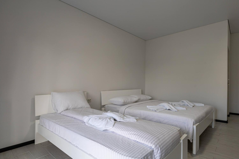 Bedroom 2, Jasmine, Tiachivs'kyi