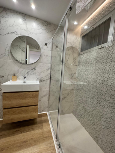 Bathroom 4, Bythewave Apartments, Málaga