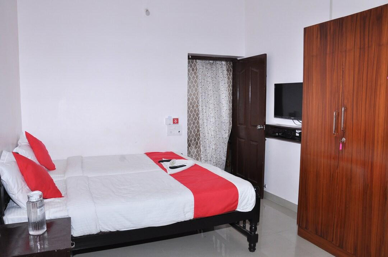 Bedroom 2, Kiruba Castle, Kancheepuram
