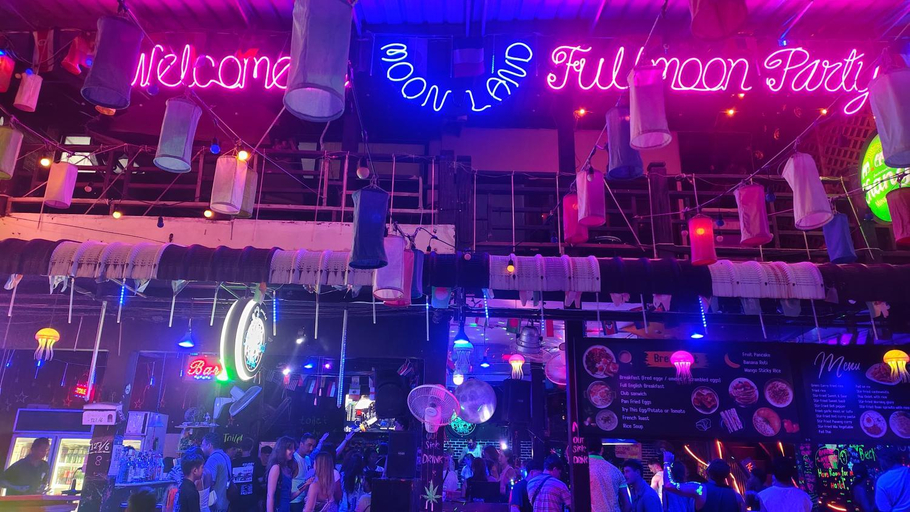 Others 2, Moonland Bar and Hostel, Ko Phangan