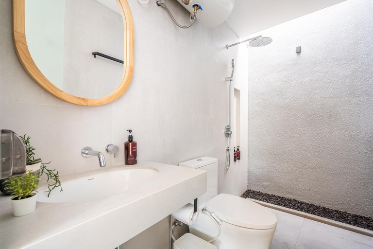 Bathroom 3, LYB Villa Bali, Badung