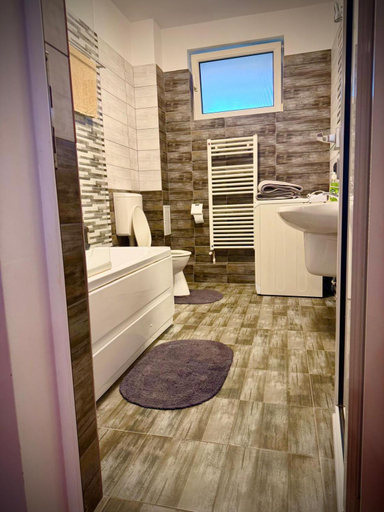 Bathroom 4, Venus Resort, Dumbravita