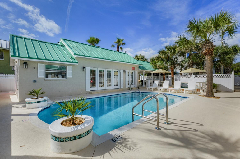 Sport & Beauty, Island Cottage Inn, Flagler