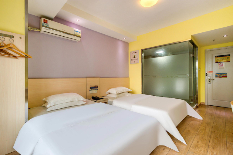 Bedroom 3, 7 Days Inn Yantai Development Zone Bathing Beach, Yantai
