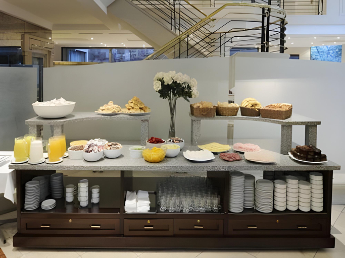 Food & Drinks 5, Apart Hotel Neruda, Santiago