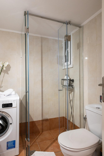 Bathroom 3, MEDLUXE COZY APARTMENT!, Attica