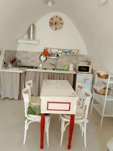 Food & Drinks 5, A due passi, Taranto