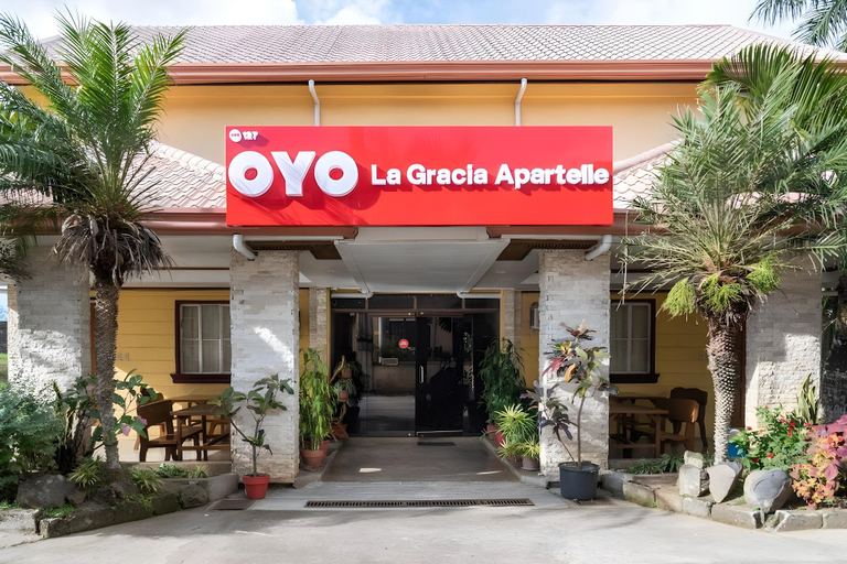 Exterior & Views 1, La Gracia Apartelle, Tagaytay City