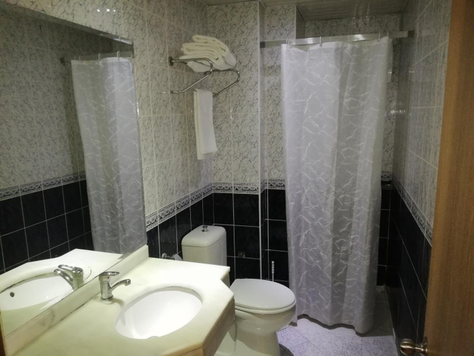 Bathroom 3, Amber-Rose Apart Hotel, Alanya