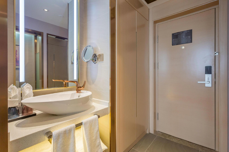 Bathroom, Lavande Hotel Beijing Yizhuang Development Zone JD Headquarter, Beijing