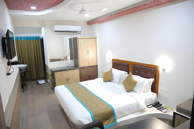 Bedroom 3, HOTEL RAJVIHAR DELUXE, Kurnool