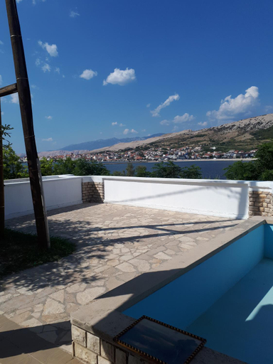Others 5, Apartmani Vuksanovic, Pag