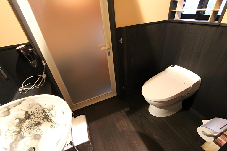 Bathroom 2, Brian Machiya Inn, Kyoto