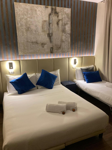 Bedroom 2, Brignole Rooms, Genova