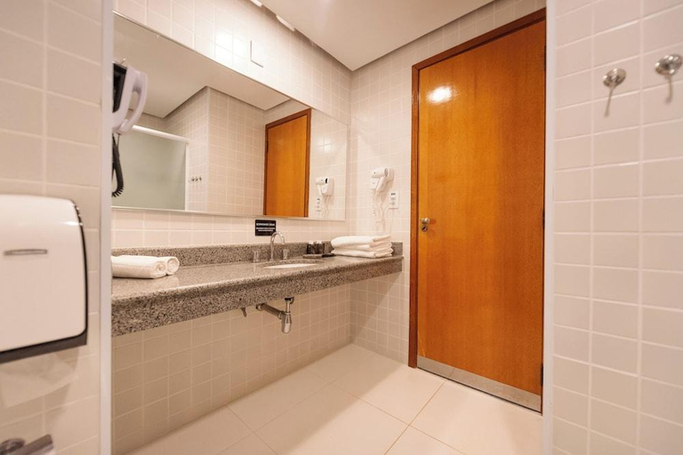 Bathroom 5, Hotel Monreale Resort, Poços de Caldas