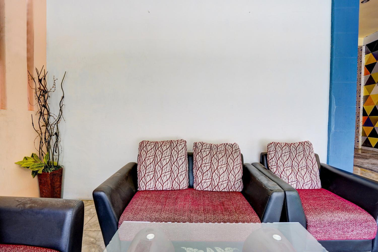Public Area 2, Hotel O Senja Syariah, Gresik