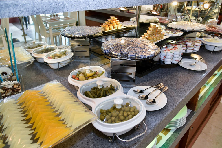 Food & Drinks 2, Al Kathban Al Ramli Al dahabi For Hotel Services, Riyadh