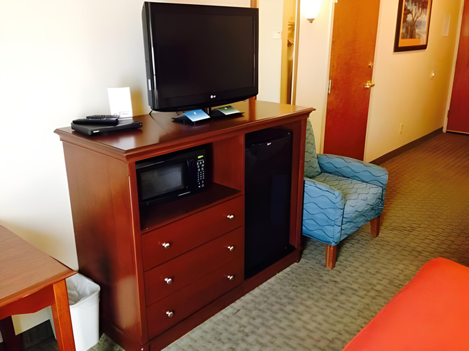 Bedroom 3, Triple Play Resort Hotel and Suites, Kootenai