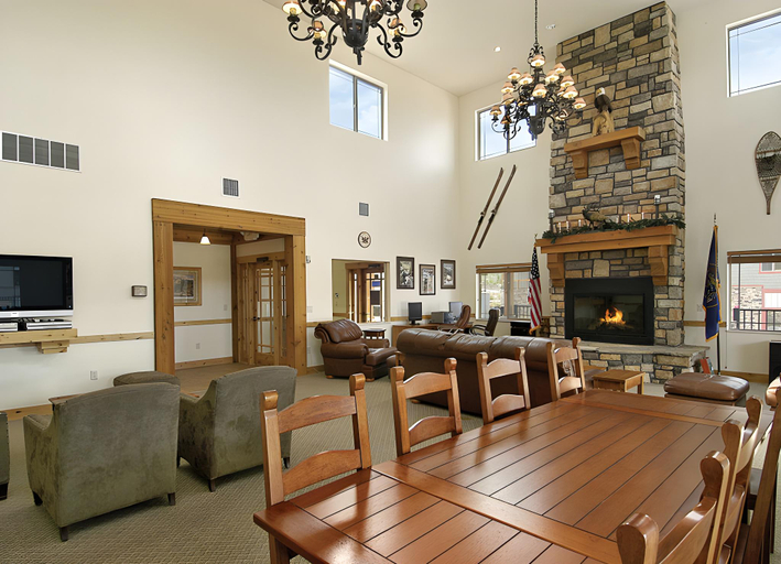 Public Area, Bear Hollow Village, Summit