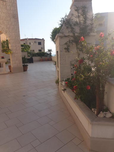 Others 4, Villa Vujcic, Makarska